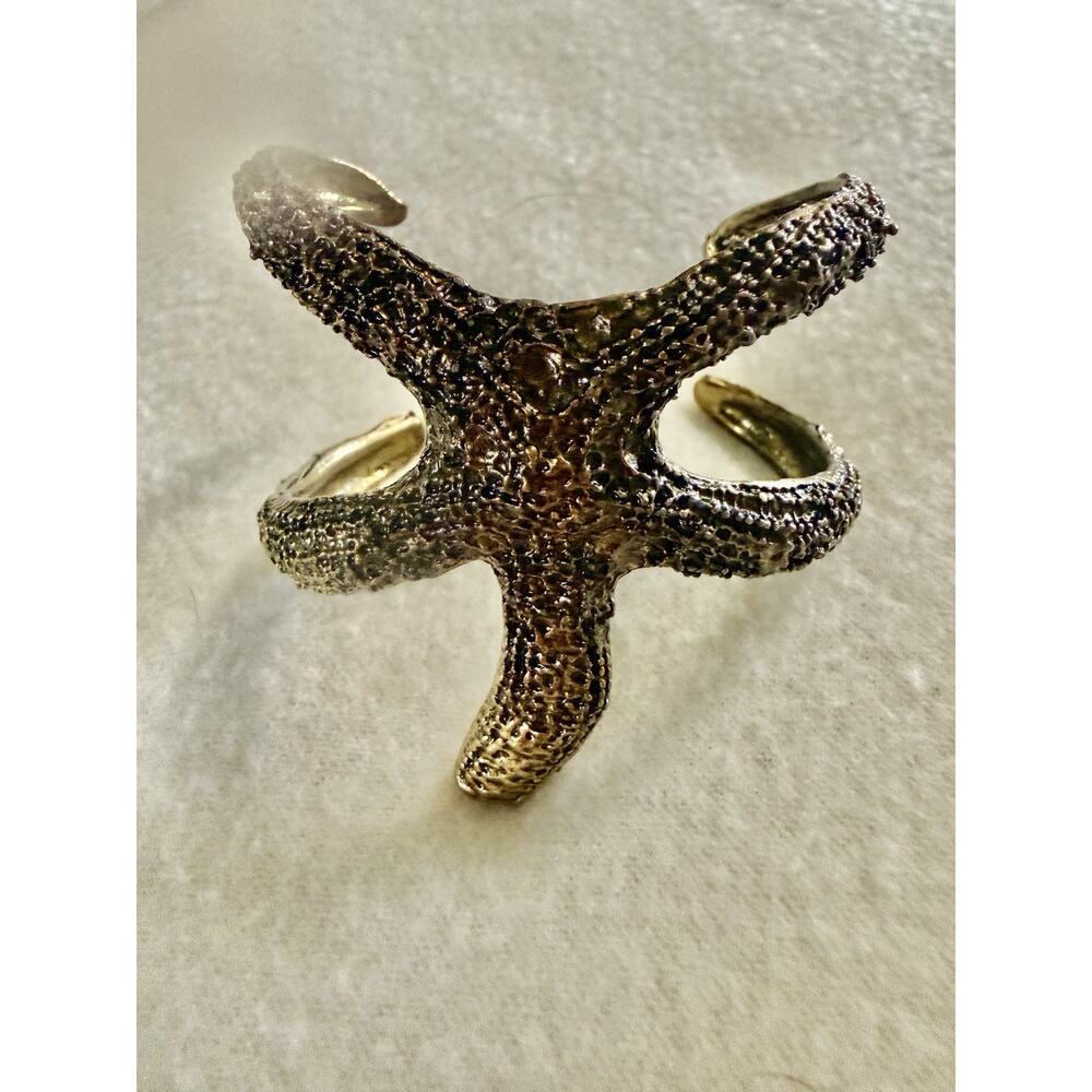 Gold Tone Textured Starfish Chunky Cuff Bracelet